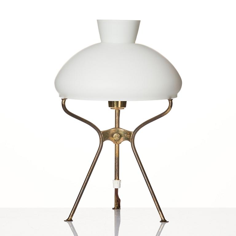 Bertil Brisborg, & Torsten Claeson (1893-1978), a table lamp, model, Triva "532-018", Nordiska Kompaniet, 1950s.