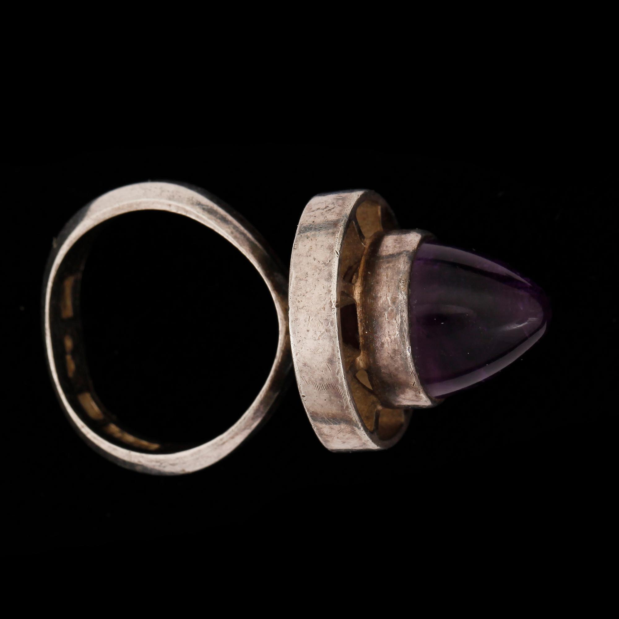 RING, silver och ametist, Bengt Hallberg, Köping 1967.