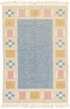 Birgitta Södergren, probably. A Swedish flat weave carpet, signed, circa 203 x 135 cm.