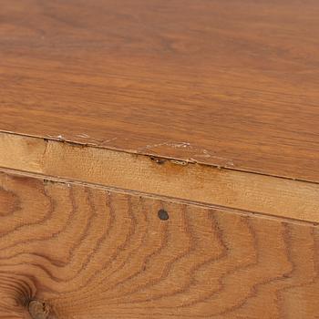 Skåp, Mjölby Intarsia, troligen. 1940-tal.