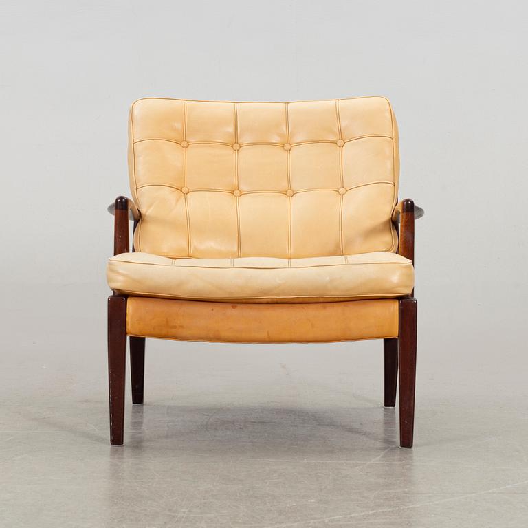 ARNE NORELL, a late 20th century "Löven" armchair.