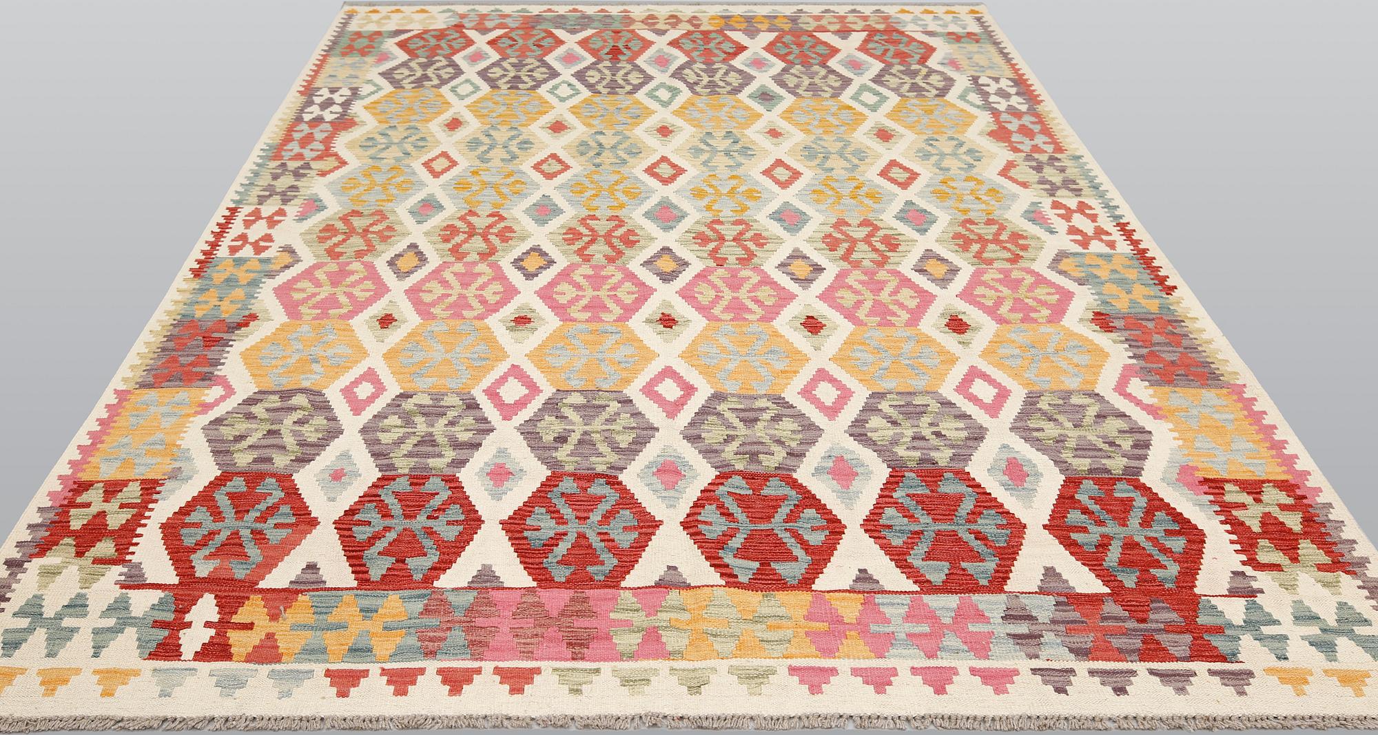 A Kilim carpet, ca 301 x 206 cm.