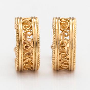 Örhängen, "Filigran", 18K guld, Kalevala koru, Helsingfors.