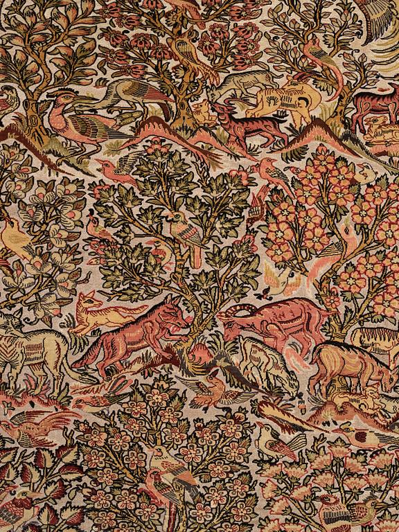 Matta, Old, silk Hereke, Souf, ca 132 x 109 cm.