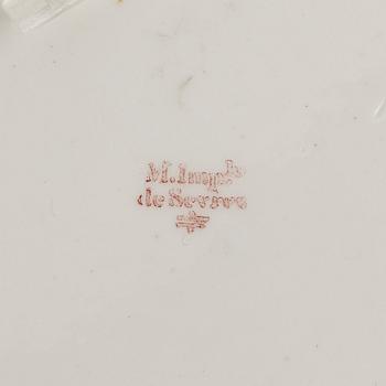 TALLRIKAR, 16 st, porslin.Sévrès, Paris, 1804-09, med Axel von Fersens monogram.