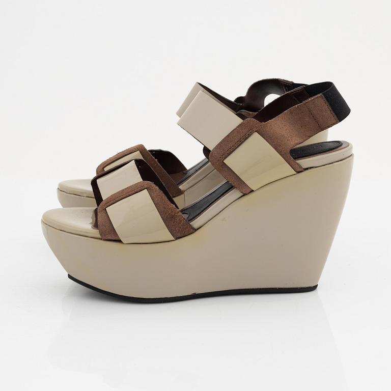 Marni, A pair of patent leather platform sandals, size 36.