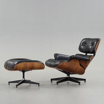 A Charles & Ray Eames "Lounge Chair and ottoman", Herman Miller, USA circa 1980.