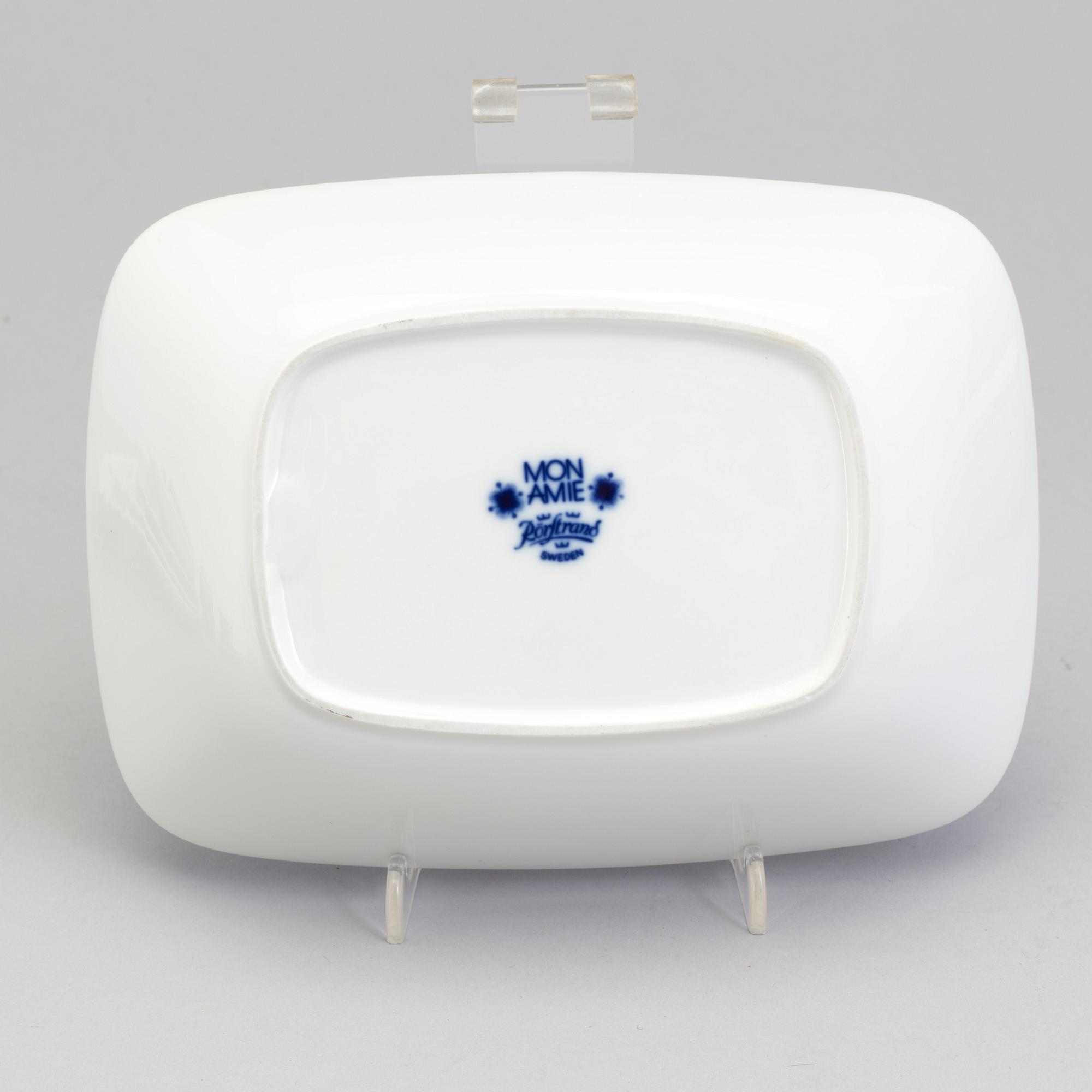 MARIANNE WESTMAN, servisdelar, ca 45 st, porslin, "Mon Amie", Rörstrand.
