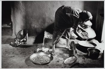 Edouard Boubat, fotografi signerad a tergo.