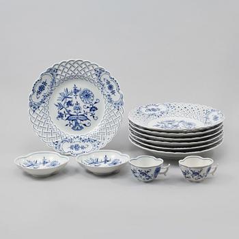 SERVISDELAR, 9 delar, porslin, "Lökmönstret", Meissen, 1900-tal.