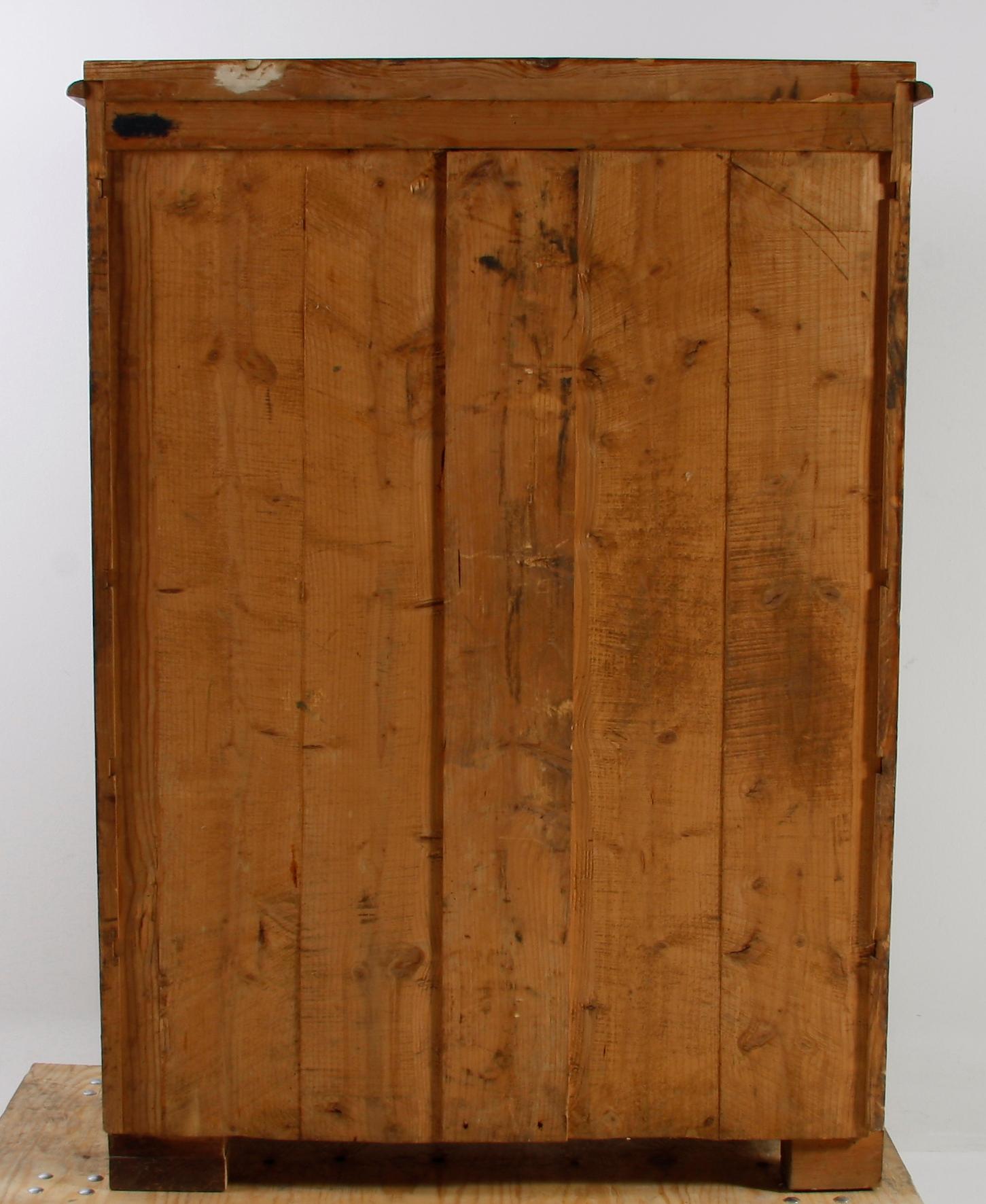 CHIFFONJE, nyrenässans, 1800-talets andra hälft.