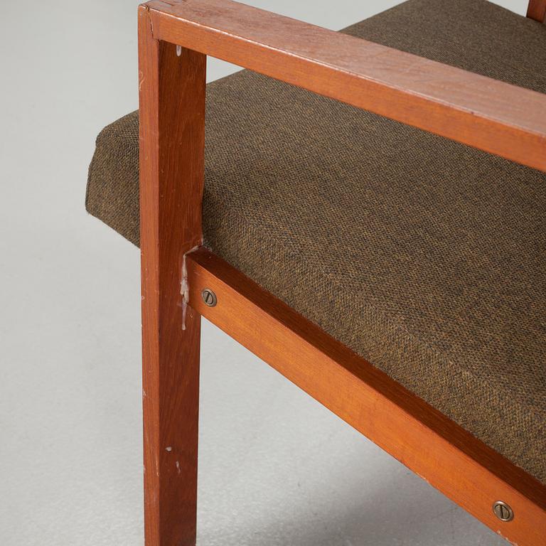 A pair of lounge chairs from Ferdinand Lundquist, third quarter of the 20th century.