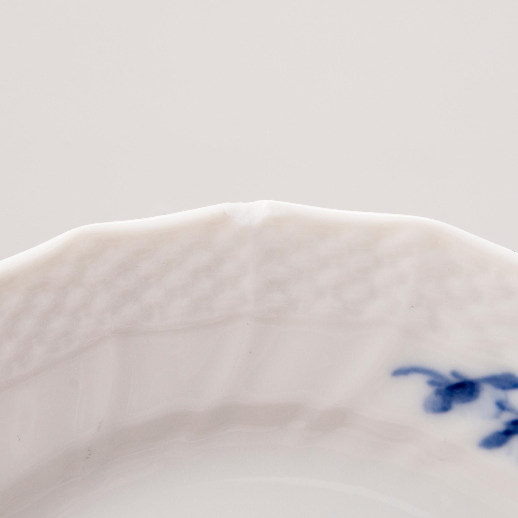 ROYAL COPENHAGEN, A 40-piece set of 'Blå Blomst" tablewear, second half of the 20th century.