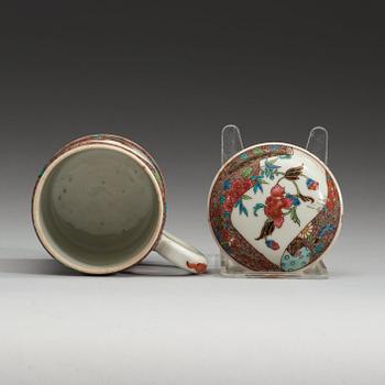 SENAPSBURK med LOCK, kompaniporslin. Qing dynastin, Qianlong (1736-95).