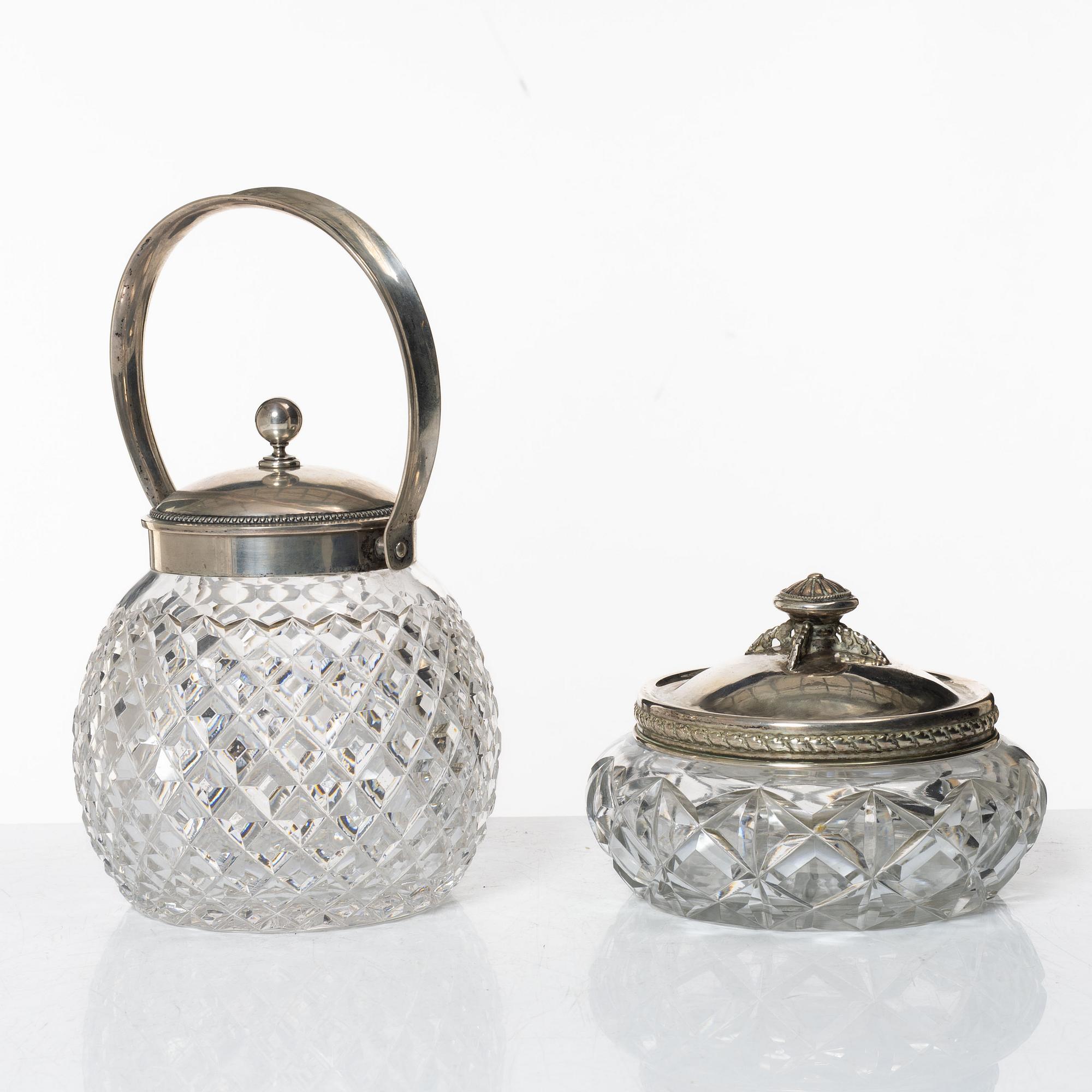 Ishink och skål, silver samt glas, bl.a. CG Hallberg, Stockholm 1920.