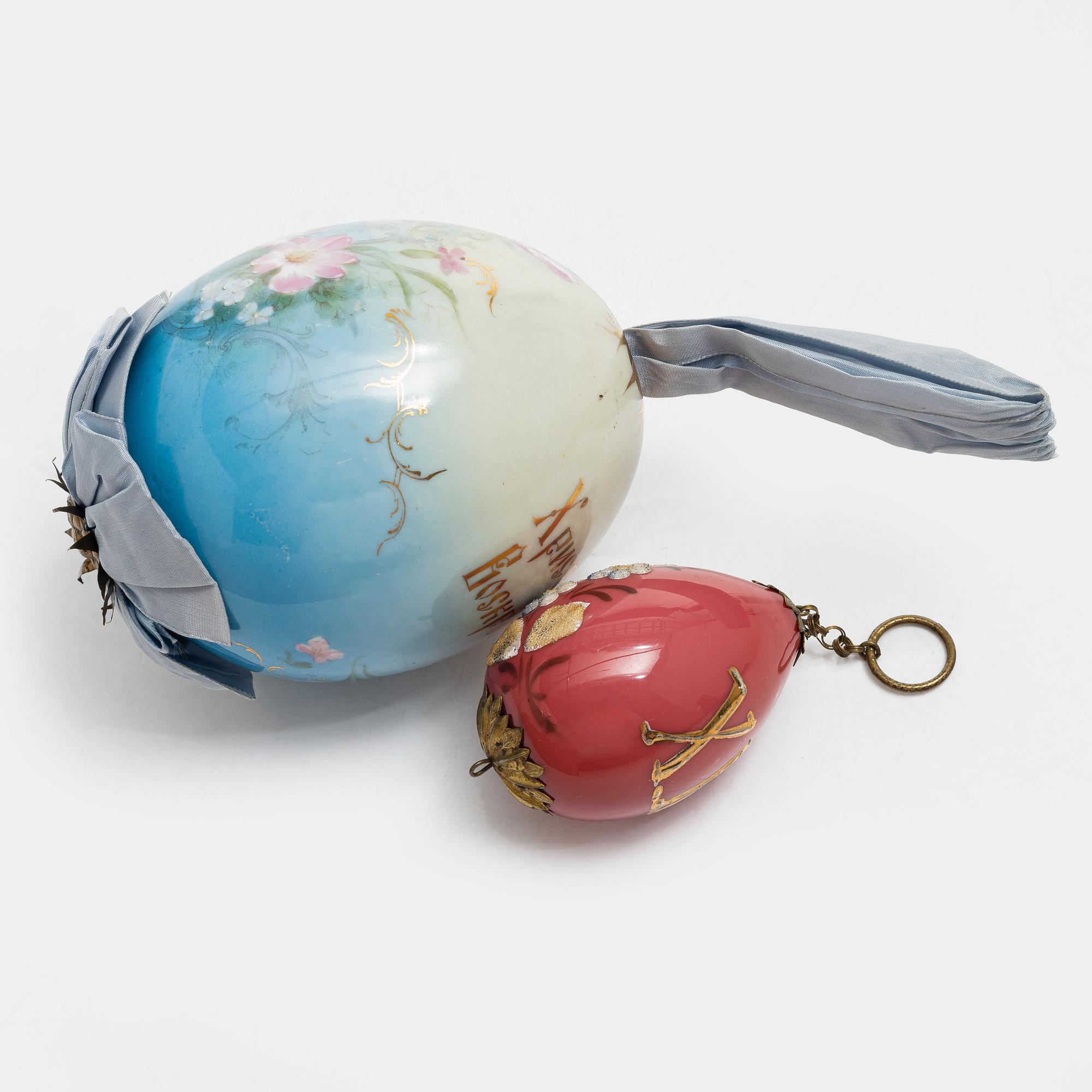 Ägg, 2 st, porslin, Ryssland, 1800/1900-tal.