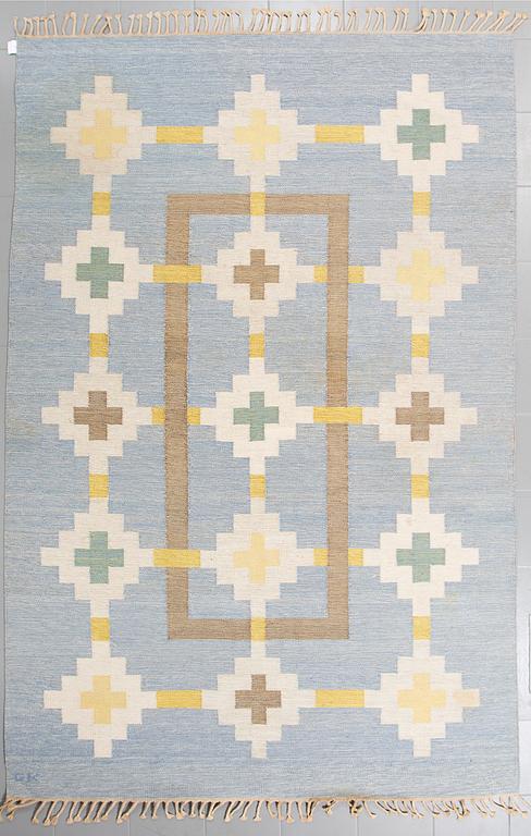 A Swedish Rölakan rug signed GK from the second half of the 20th century, 303 x 202 cm.