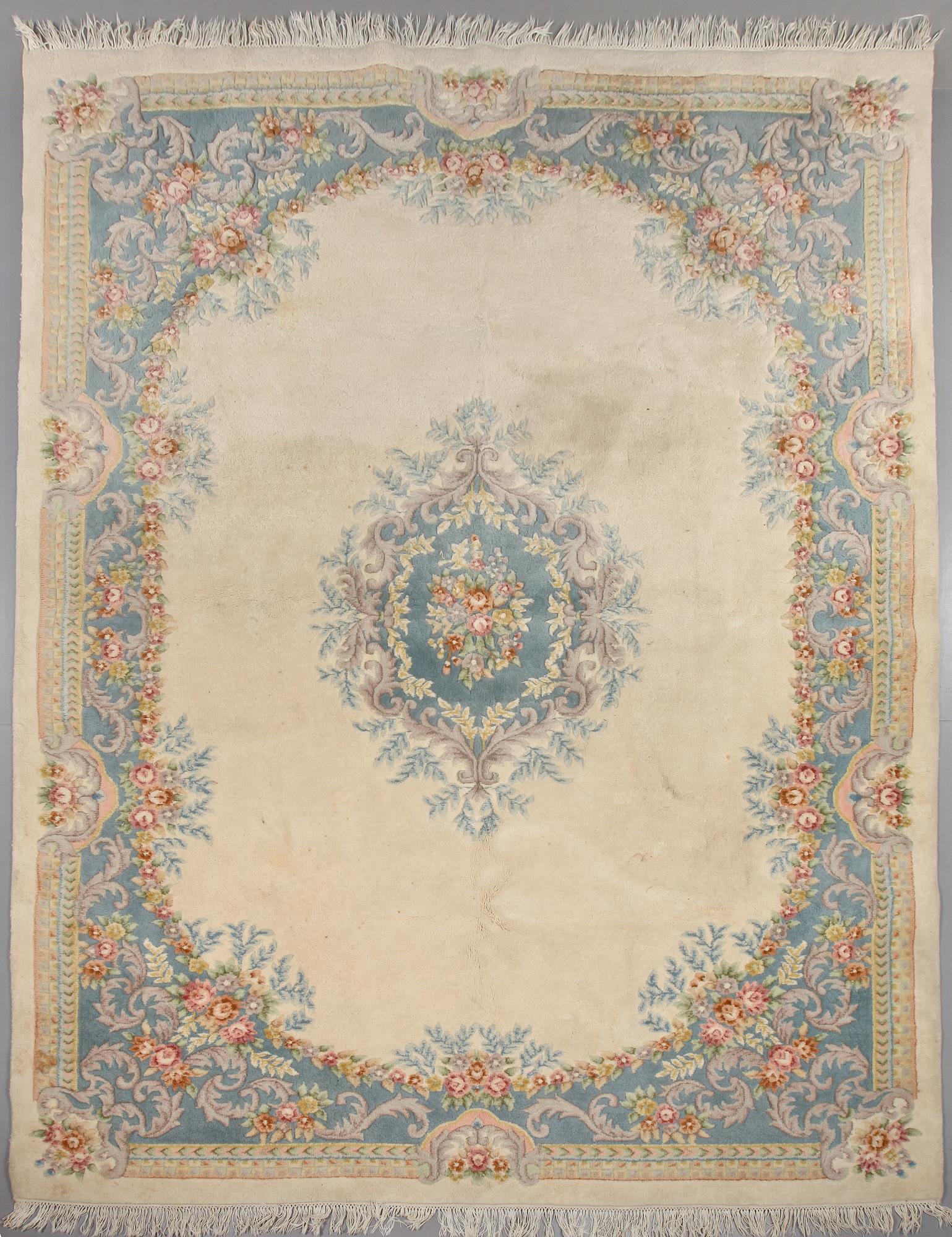 MATTA, sannolikt Kina, 1900-talets andra hälft, 365 x 265 cm.