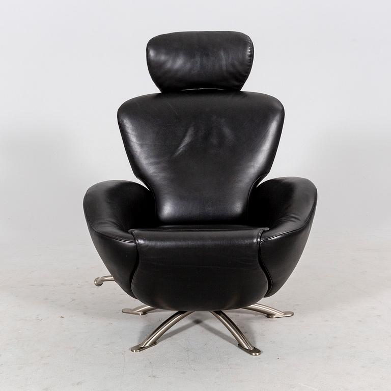 Toshiyuki Kita swivel armchair "Dodo K10" for Cassina 2000s.
