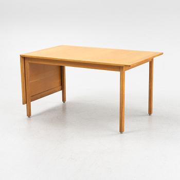 Bertil Fridhagen, an oak dining table, Bodafors.