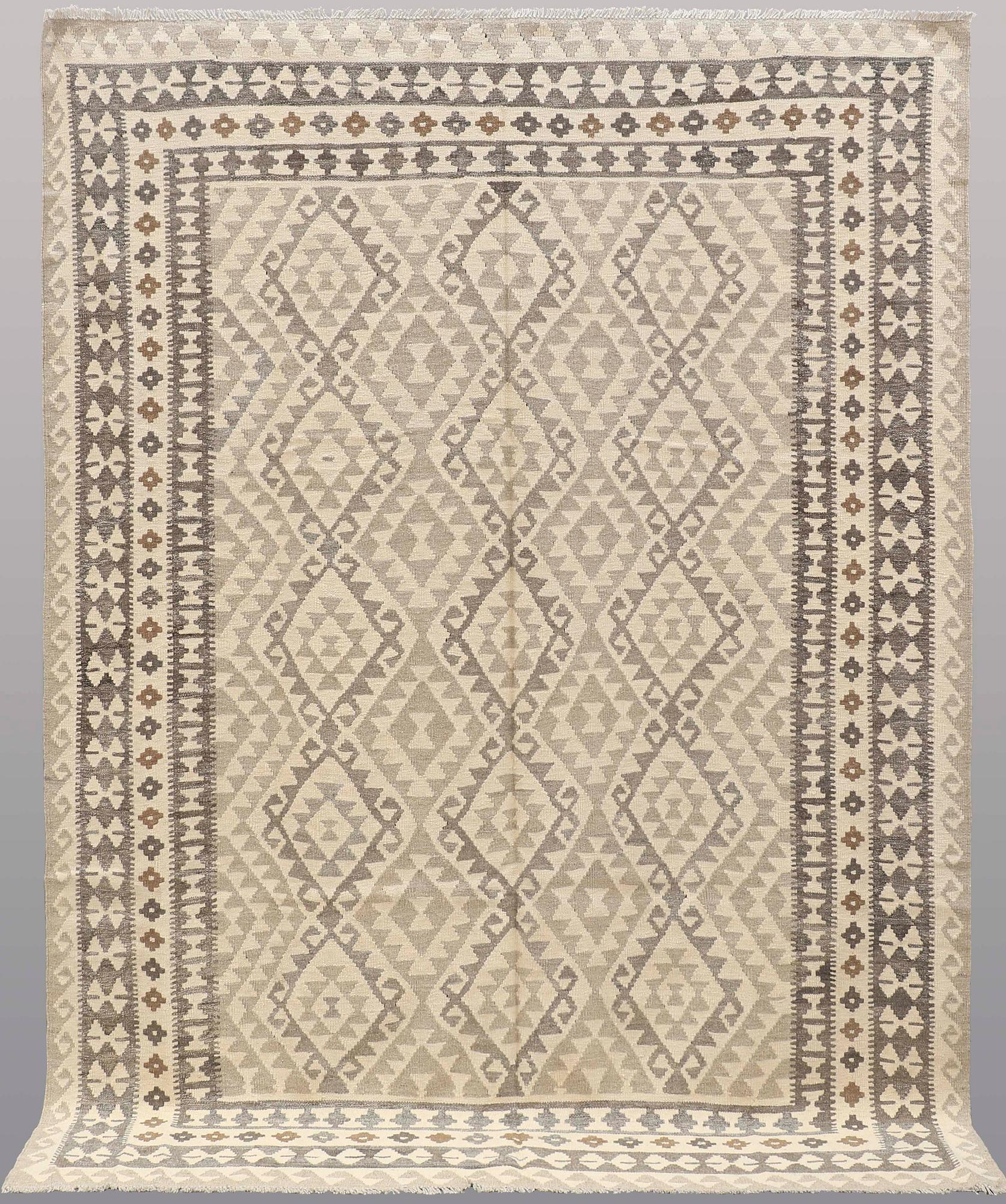 MATTA, Kelim, ca 274 x 197 cm.
