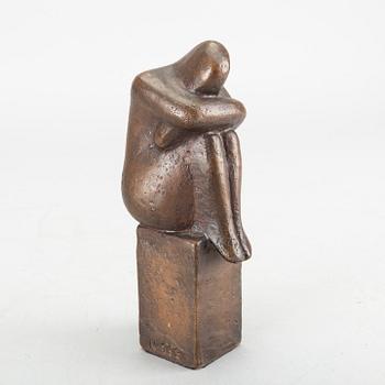 LISA LARSON,