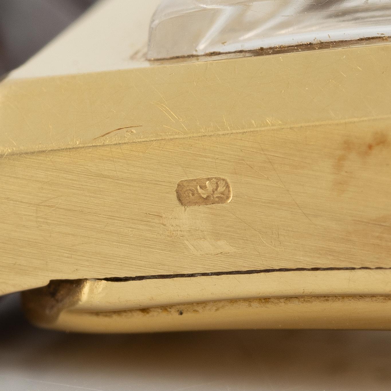 Omega, wristwatch, 23.8 x 27.6 (37) mm.