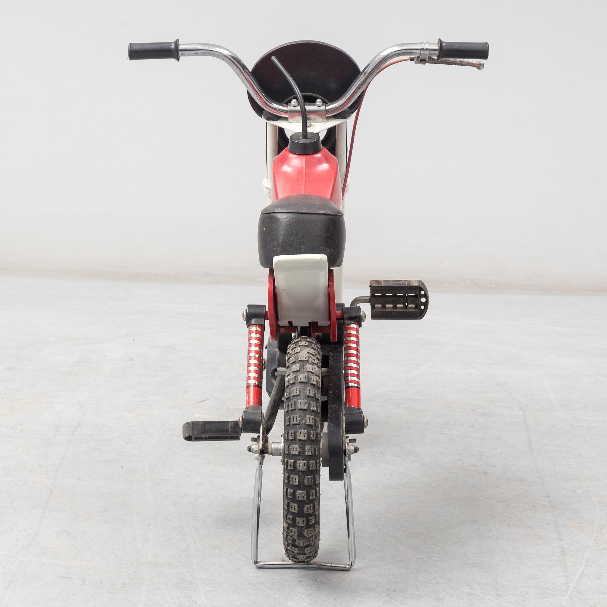 LEKSAKSMOTORCYKEL, Coloma, Spanien, 1980-tal.