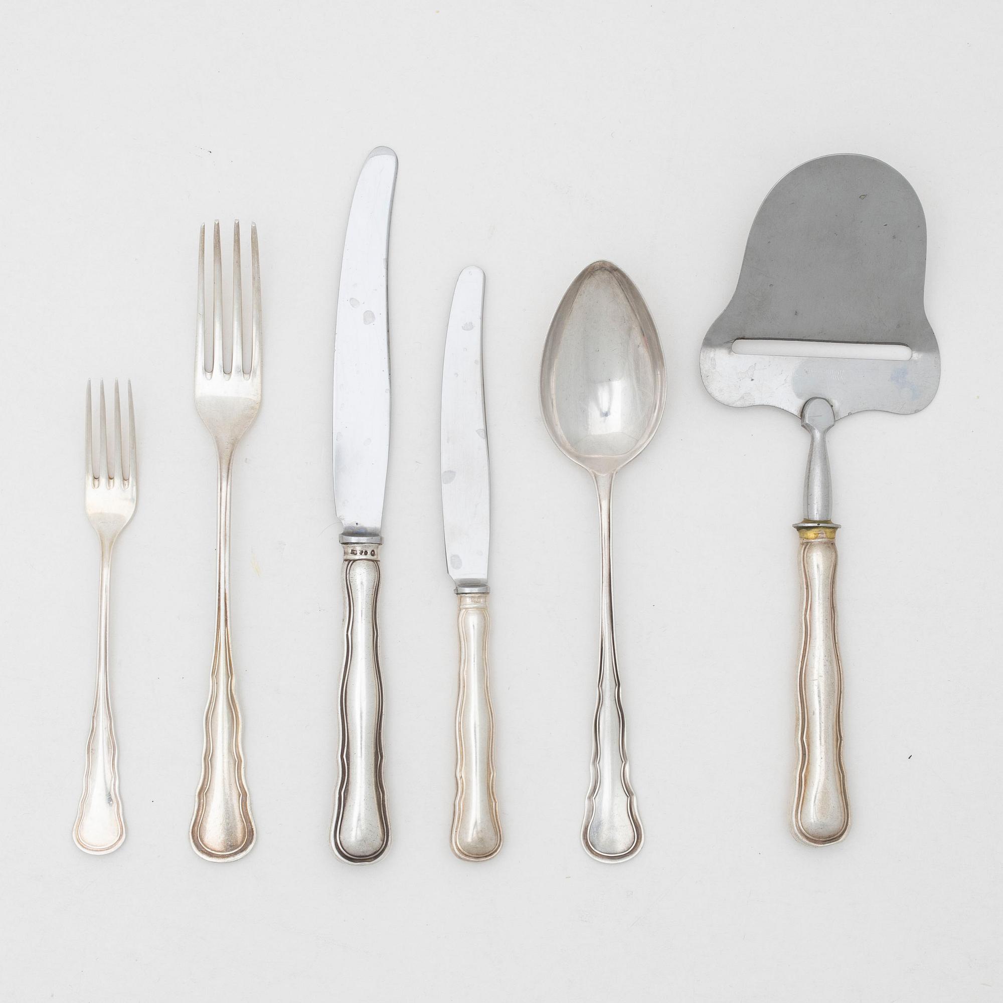 Bestickservis, silver, 33 delar, CG Hallberg, Stocholm, 1950-65.