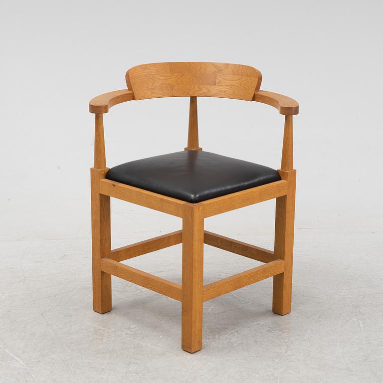 Torbjörn Ahlström, an oak chair.