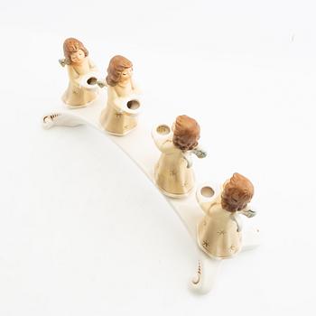 En samling änglar samt adventsljusstake 14 st 1900-tal.