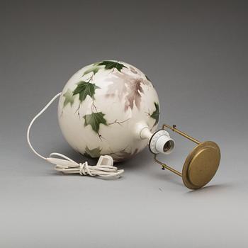 BORDSLAMPA, porslin, 1900-tal.