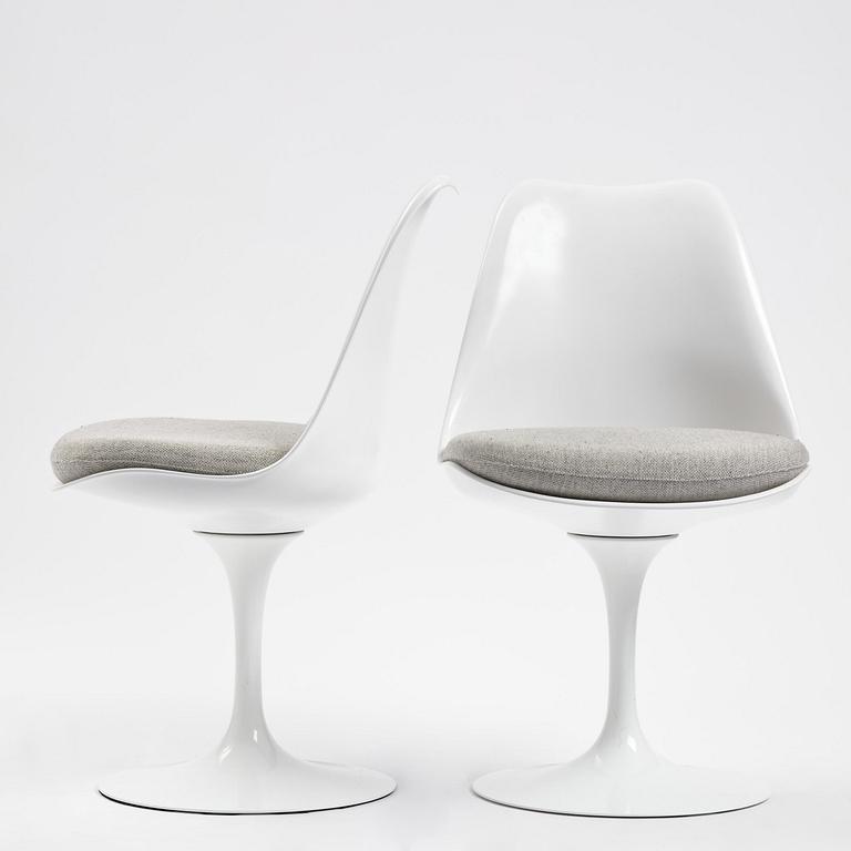 Eero Saarinen, a set of six "Tulip" chairs, Knoll Studio, 2010.