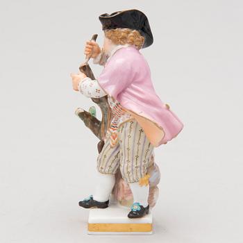 A mid-19th century Meissen porcelain figurine.