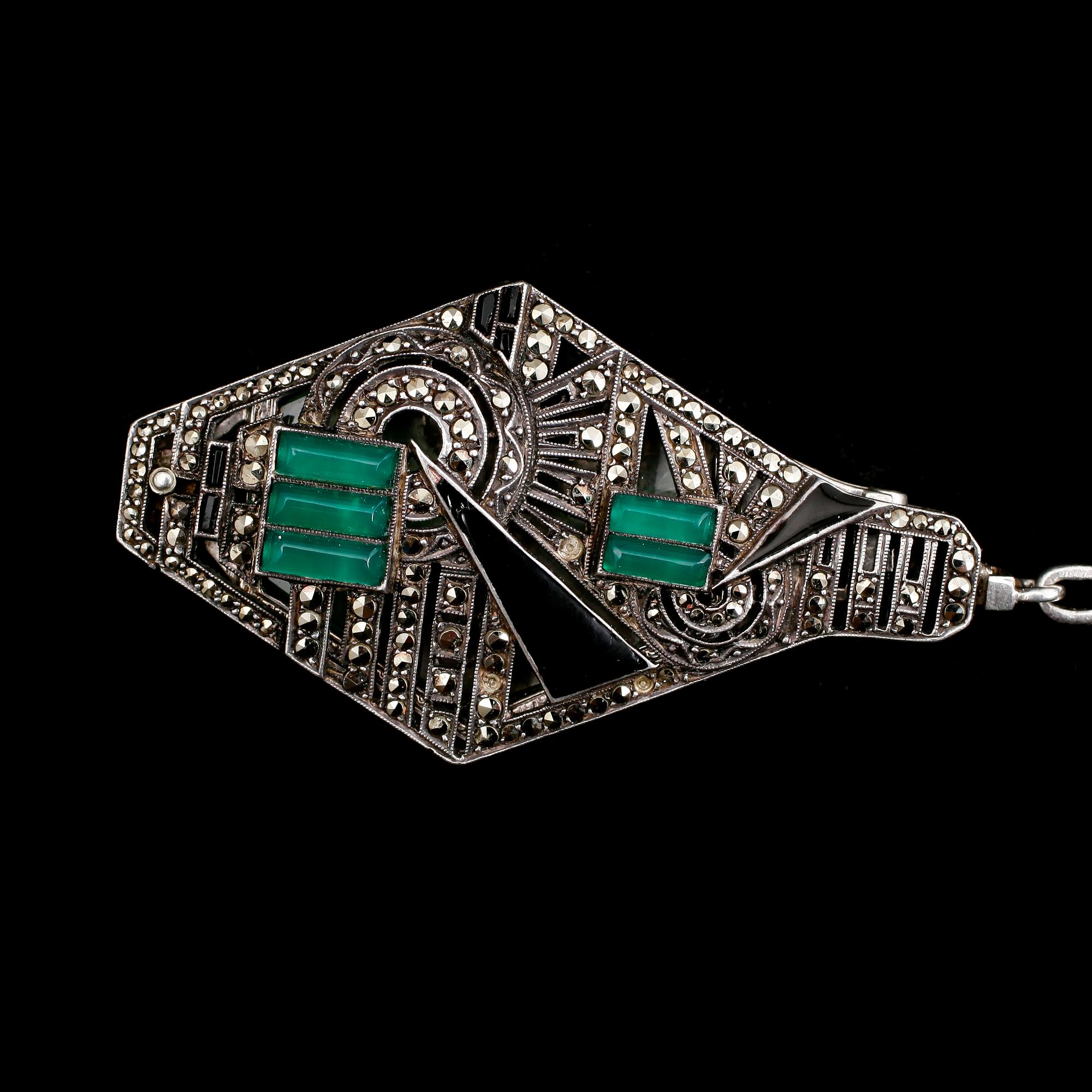 LORNJETT, med kedja, silver, art déco.