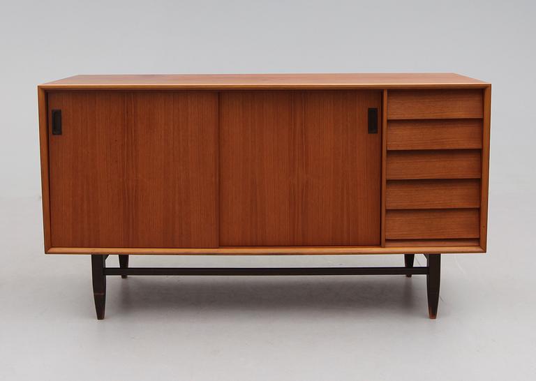 SIDEBOARD, 1900-talets andra hälft.