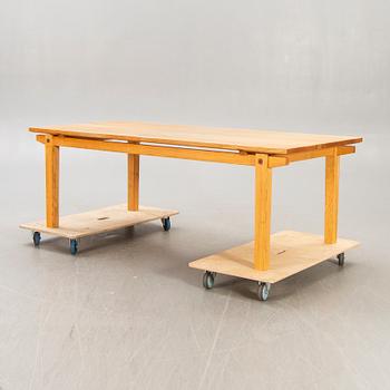 Petter Östberg, an ash dining table Ludvigsborg 1990s.