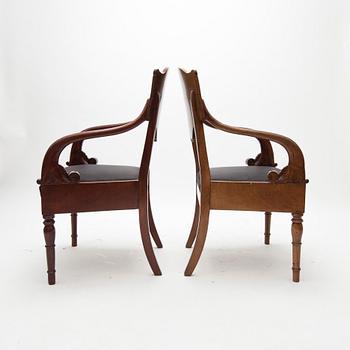 KARMSTOLAR, ett par, biedermeier, Ryssland 1800-talets mitt.
