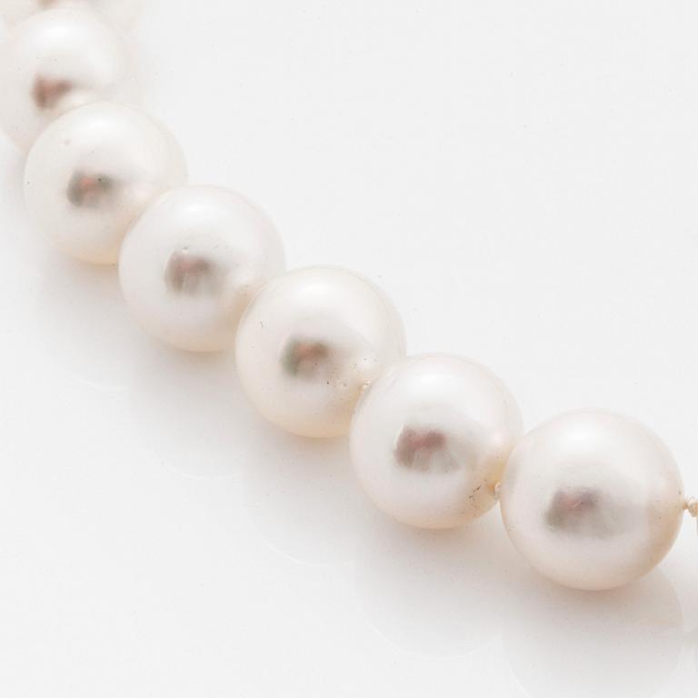 A cultured South Sea pearl necklace.