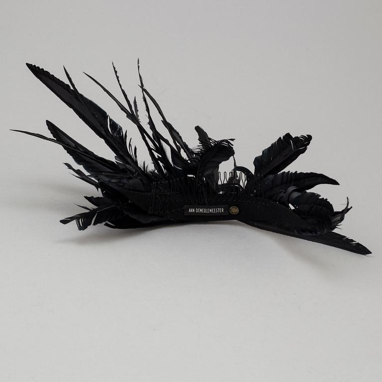 ANN DEMEULEMEESTER, headdress.