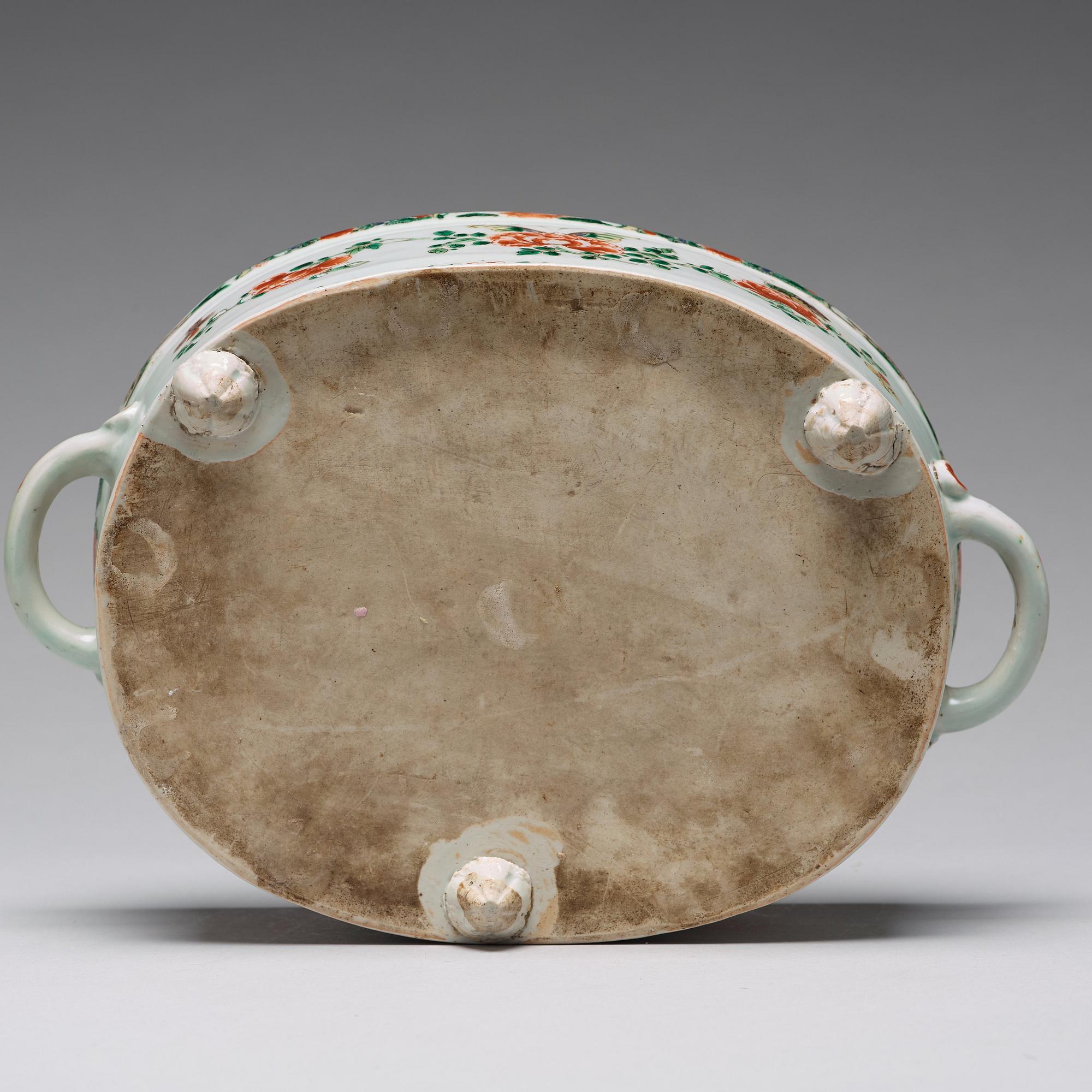 JARDINIERE/KORG, porslin. Qingdynastin, Kangxi (1662-1722).