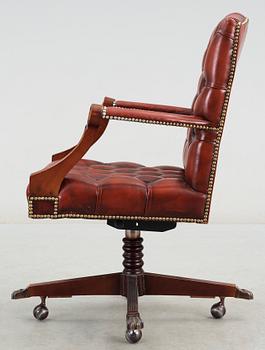 SKRIVBORDSSTOL, Chesterfield, sent 1900-tal.