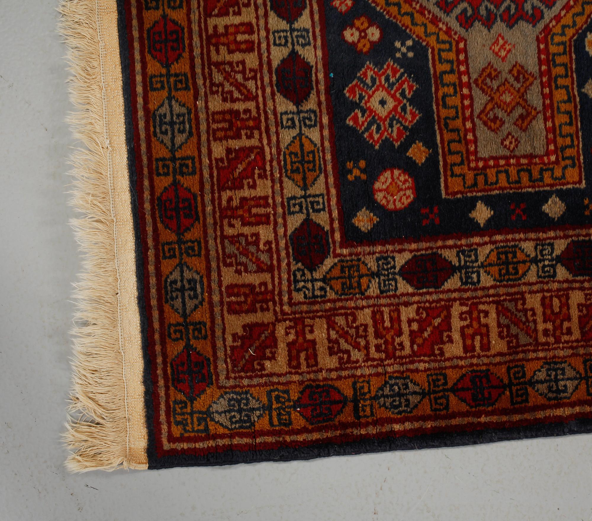 MATTA, troligen Kaukasisk, old, 170x100 cm.