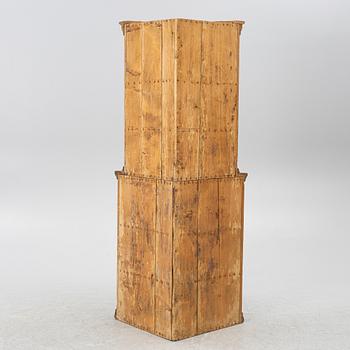 Corner cabinet, 19th century.