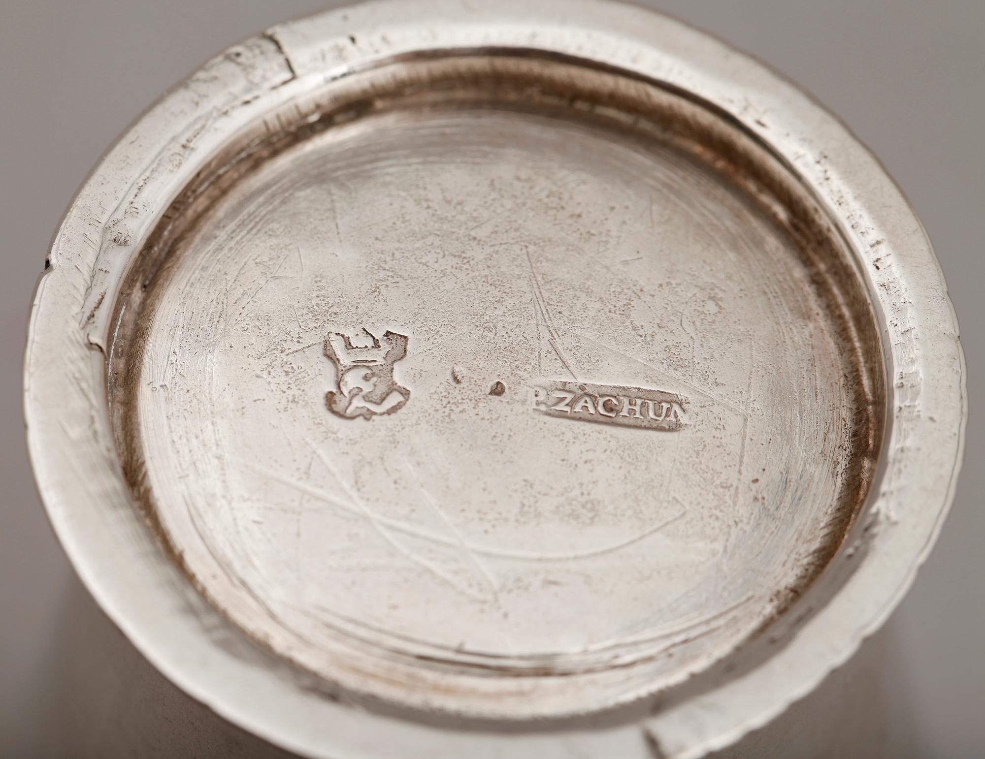 BÄGARE, silver, Paul Zachun, Norrköping 1722-1750. Vikt ca 90 g.