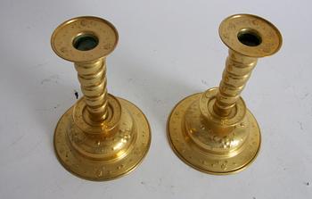 LJUSSTAKAR, ett par, barockstil, mässing.