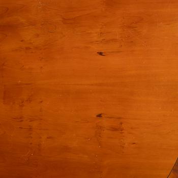 Dining table, English, in the style of George III, second half of the 19th century.