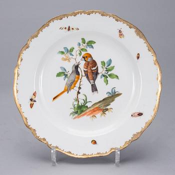 TALLRIK, porslin, Meissen, 1700-tal.