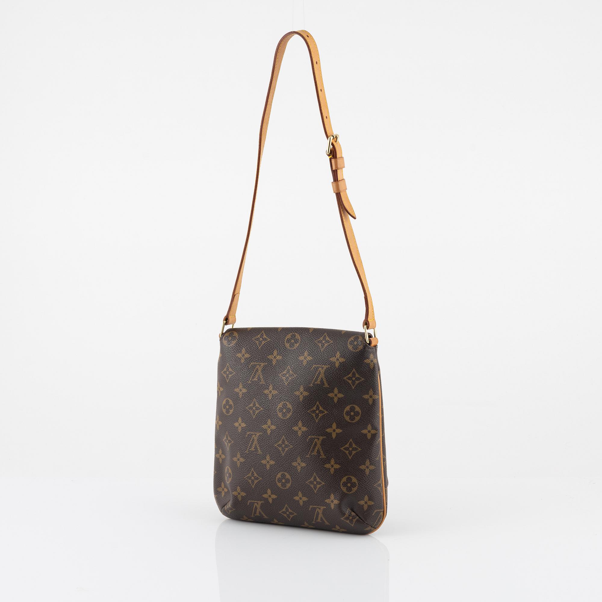 Louis Vuitton, a 'Musette Salsa PM' cross body bag, 2001.