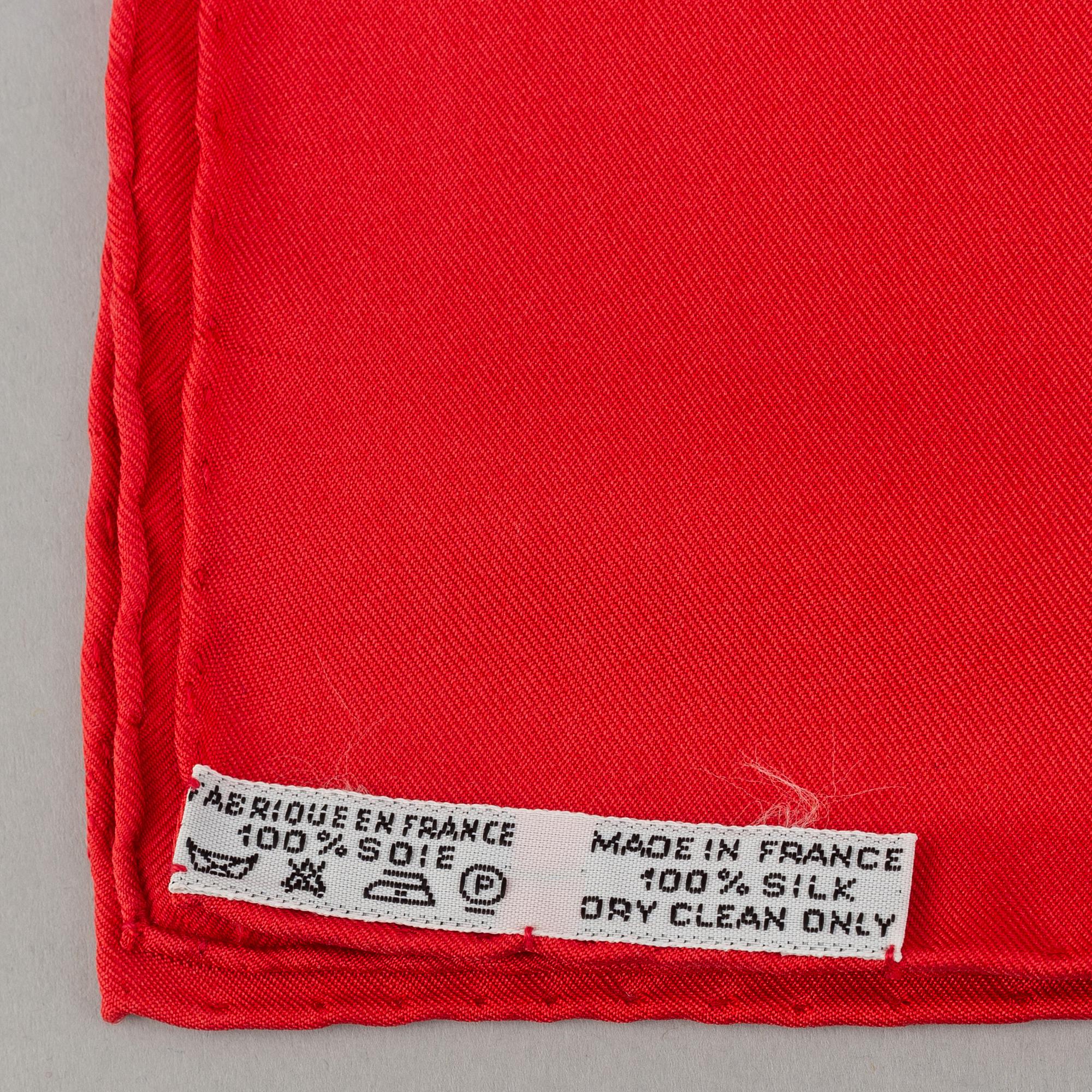 Hermès, an 'Au Fil de la Soie' silk scarf.